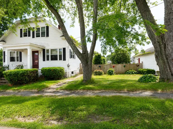 85 Dumont Avenue, Lewiston, ME 04240