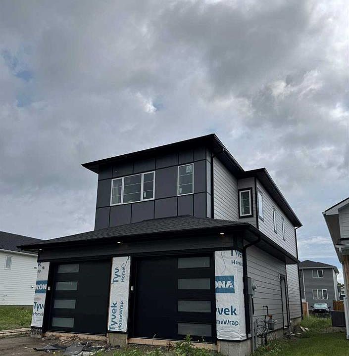 2nd image of 4566 N 40th Ave S