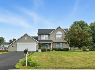 506 Brixton Trl, Webster, NY 14580