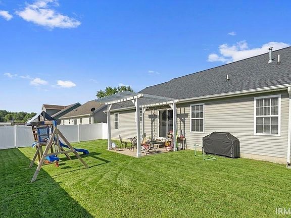 3rd image of 1780 Sandal Way