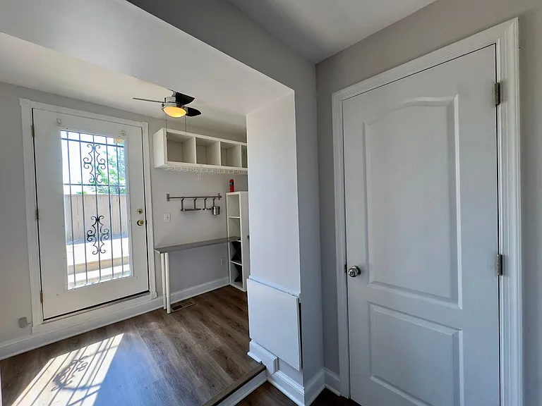 709 Scott St — Photo 15