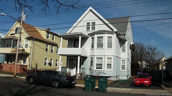 2nd image of 171 Helen St