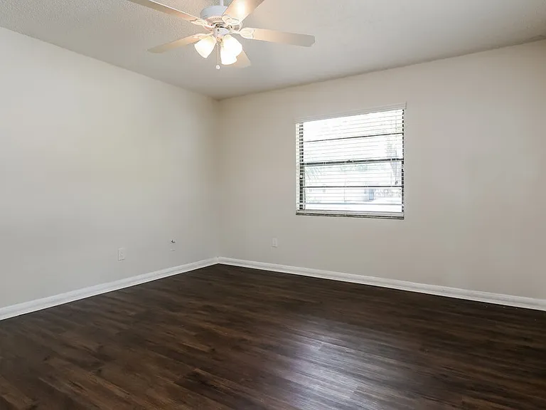 5219 Ardmore Dr — Photo 11