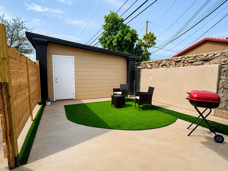 578 Cora Pl — Photo 7