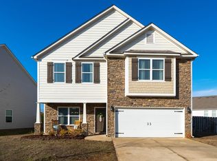 1061 Medinah Dr, Calera, AL 35040