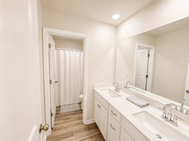 112 Holly Oak Ct — Photo 17