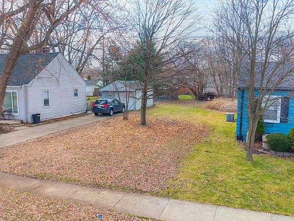 2nd image of 0 Nightingale Ave