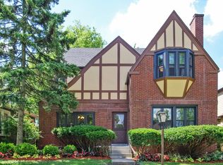 103 Gillick St, Park Ridge, IL 60068