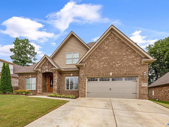 4th image of 29225 Carnaby Ln