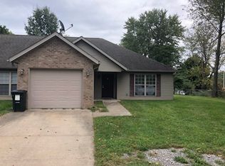 430 Marilyn Dr APT E, Jackson, MO 63755