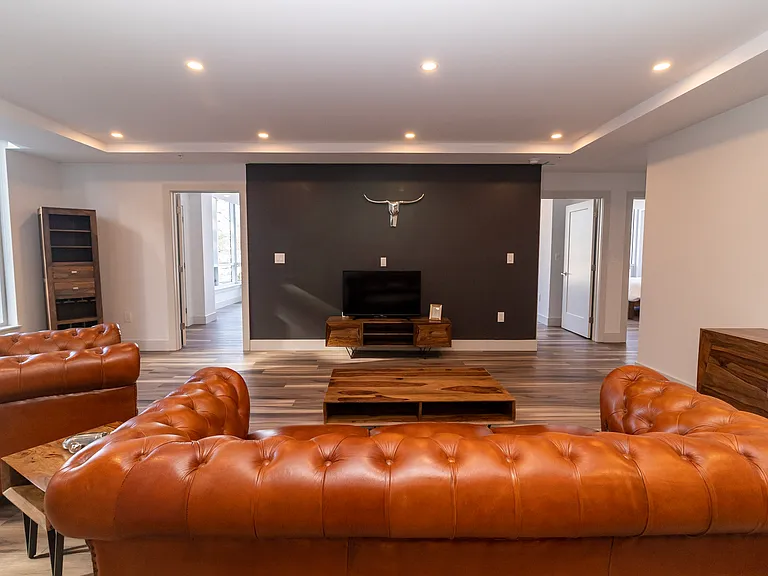 5515 Clyde St — Photo 48