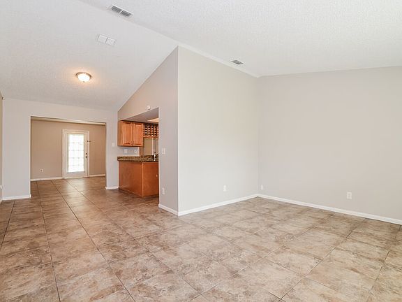 4th image of 963 Picasso Ave