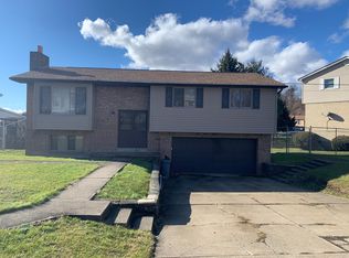 425 Kennedy Dr, Irwin, PA 15642