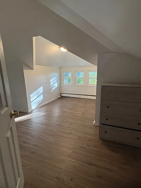 3 bed, 1.5 bath, 600 sqft, $1,500 — Photo 2