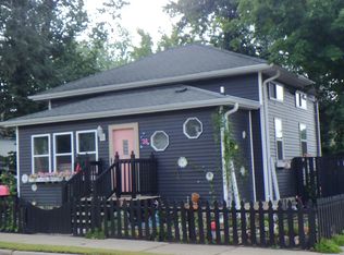 38 5th St, Clintonville, WI 54929