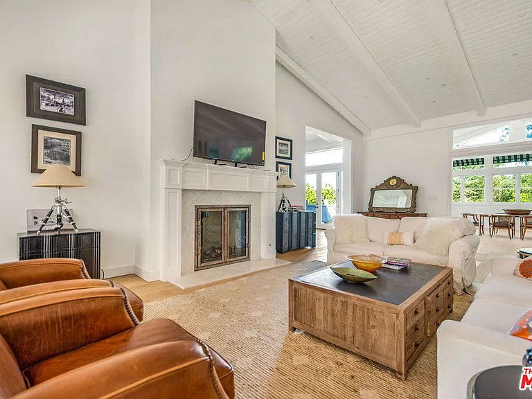 9669 Oak Pass Rd — Photo 10