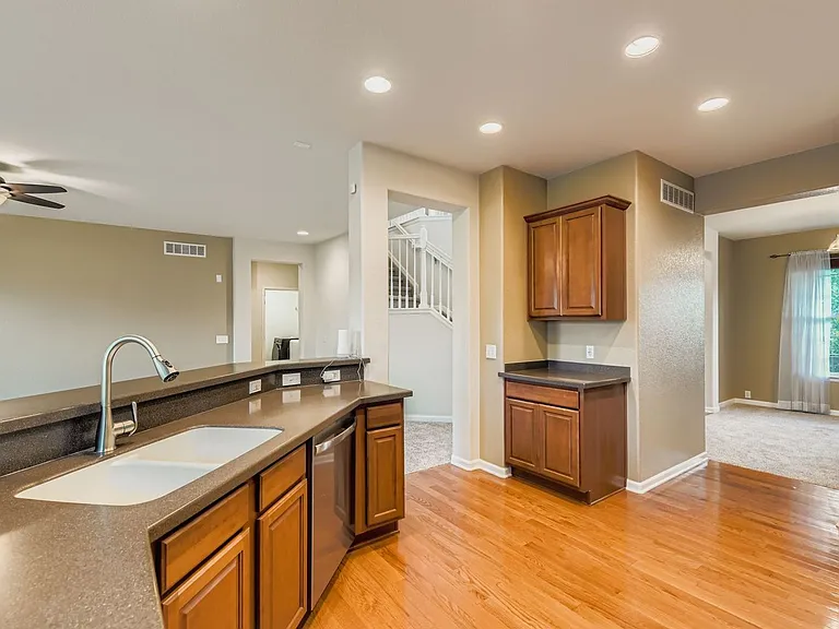 2647 Gray Wolf Loop — Photo 9