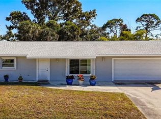 595 W Seminole Dr, Venice, FL 34293