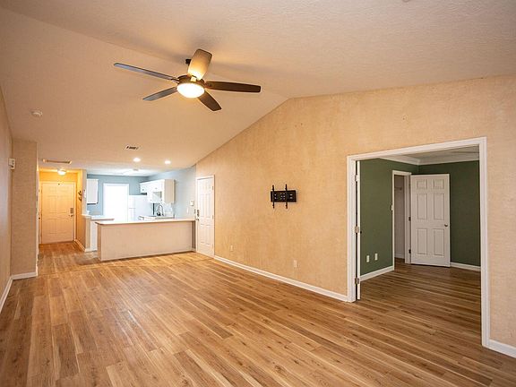 2nd image of 6053 Sanibel Dr