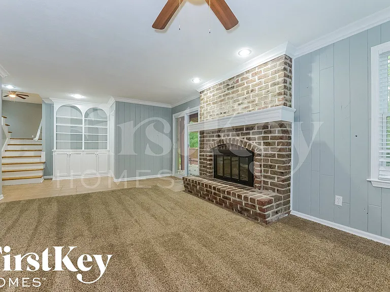 10342 Walmer St — Photo 7