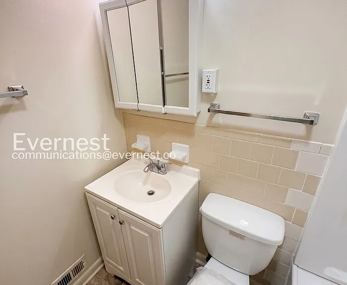 117A Newcastle Dr — Photo 4