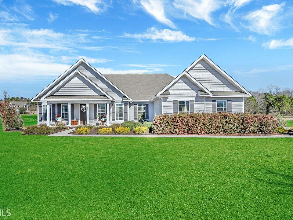 2nd image of 268 Canterberry Pl