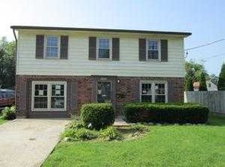 8608 Bluebell Dr, Louisville, KY 40219