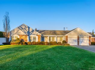 6 Hillview Court, Commack, NY 11725