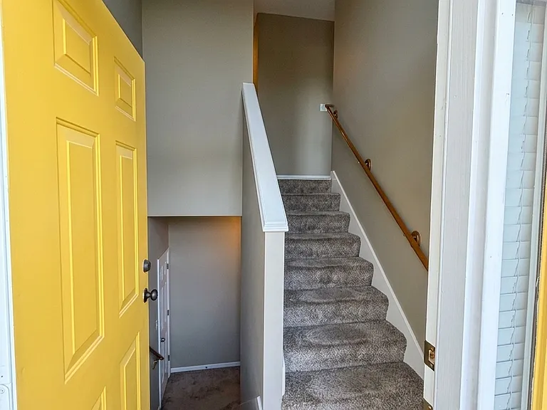 22511 W 76th Ter — Photo 2