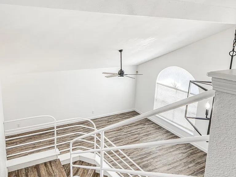 1229 Diamond Cove Pl — Photo 25