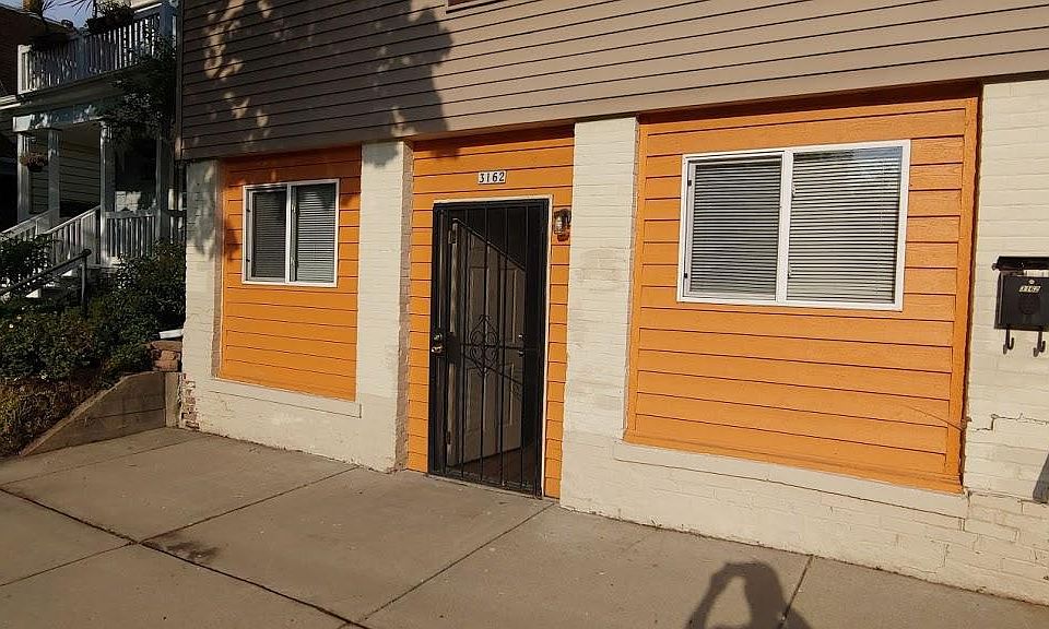 1st image of 3162 N Pierce St #1