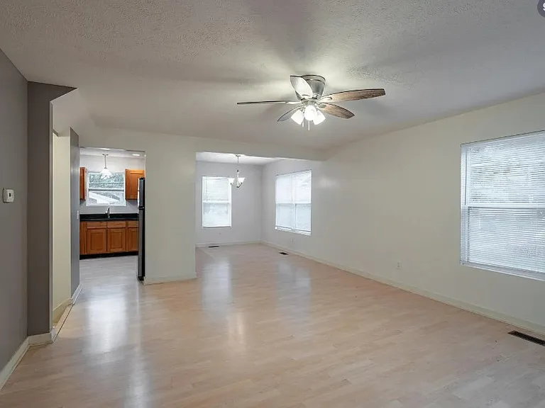 1525 S 19th St #1537-1 — Photo 5