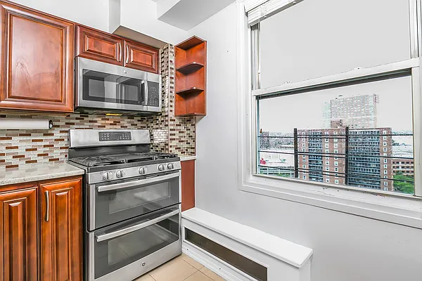 Sold by MJR Real Estate | media 9