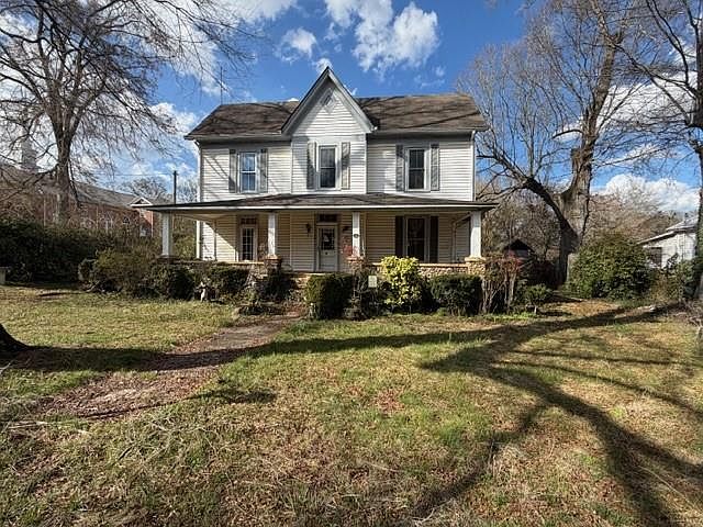 1st image of 111 Summer St