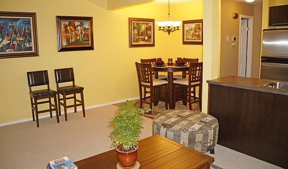 4 Dining Area_07292015