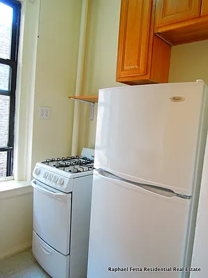 Rented by Bohemia Realty Group | media 46