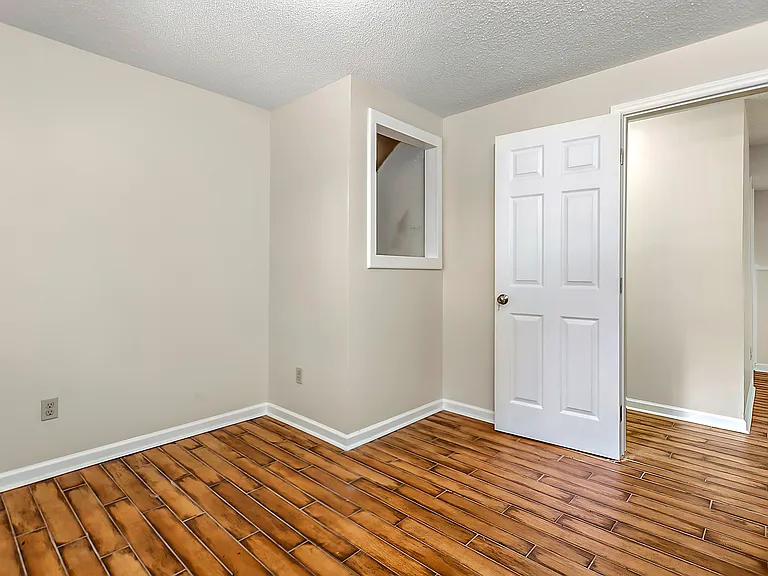 1204 Ogden Pl — Photo 9