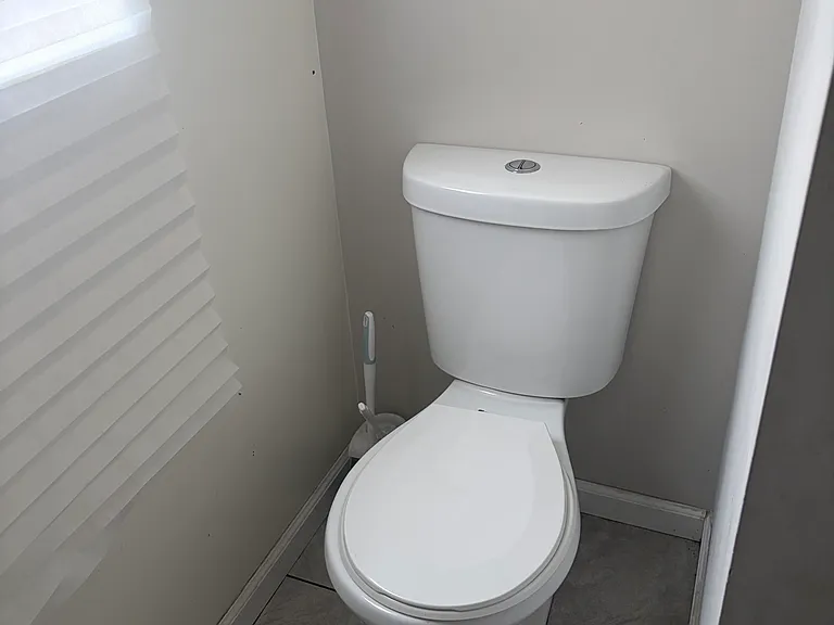 1007 N Drake Ave — Photo 3