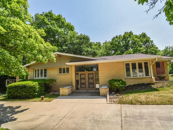 19755 West Pheasant Run DRIVE, New Berlin, WI 53146