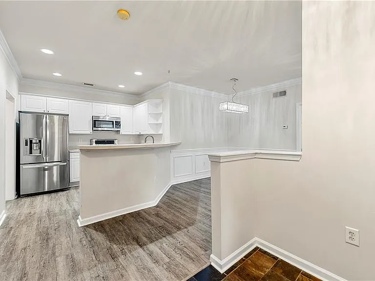 2400 Cumberland Pkwy SE #411 — Photo 3