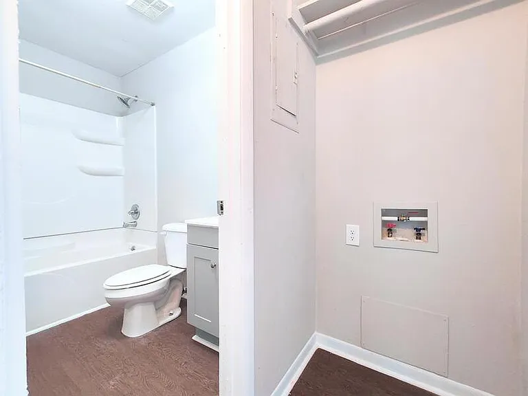 4125 Sunset Ave #I — Photo 4
