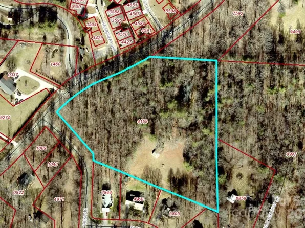 220 Ledbetter Rd, Arden, NC 28704