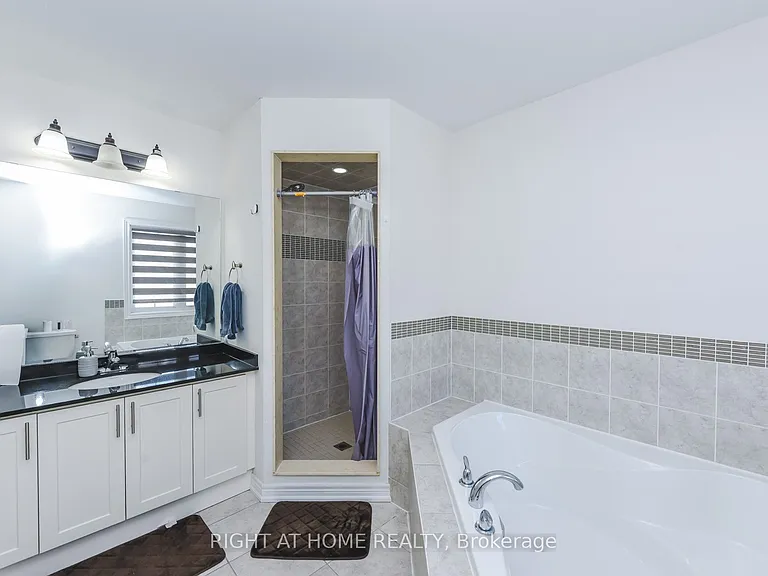 36 Spokanne St — Photo 28