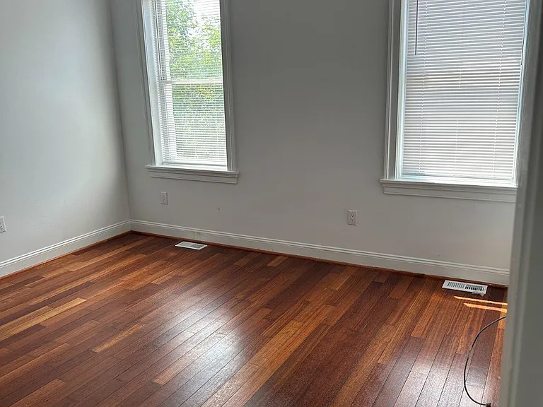 447 Lamont St NW — Photo 12