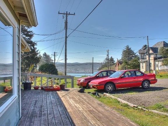 4th image of 1007 SW Alder St #17