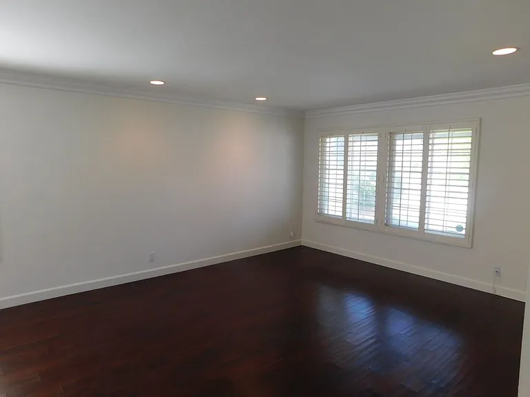 8312 Kingsdale Dr — Photo 5