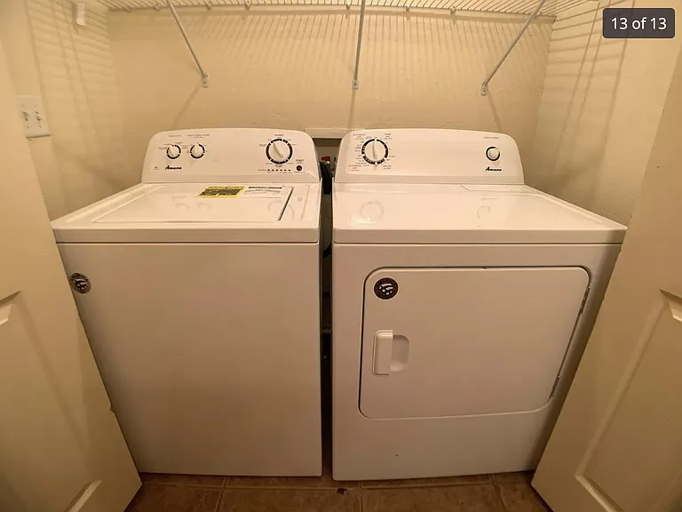 1477 E Turney Dr — Photo 13