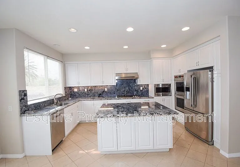 2895 Diamond Dr — Photo 10