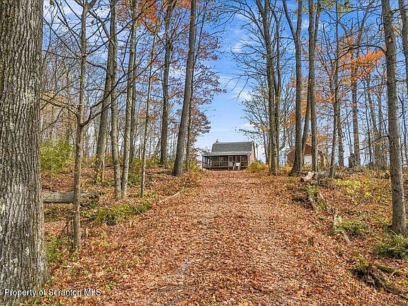 2nd image of 578 Ridge Rd