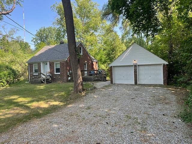 1st image of 20190 Norwood Dr S
